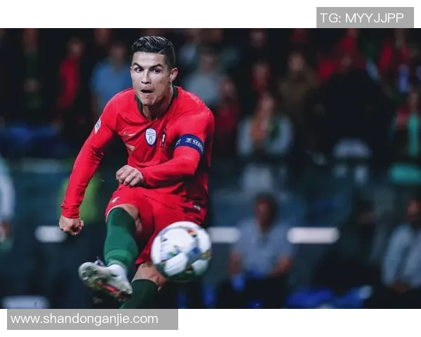 2月26日诞生的足球巨星盘点：从传奇到未来之星的辉煌历程